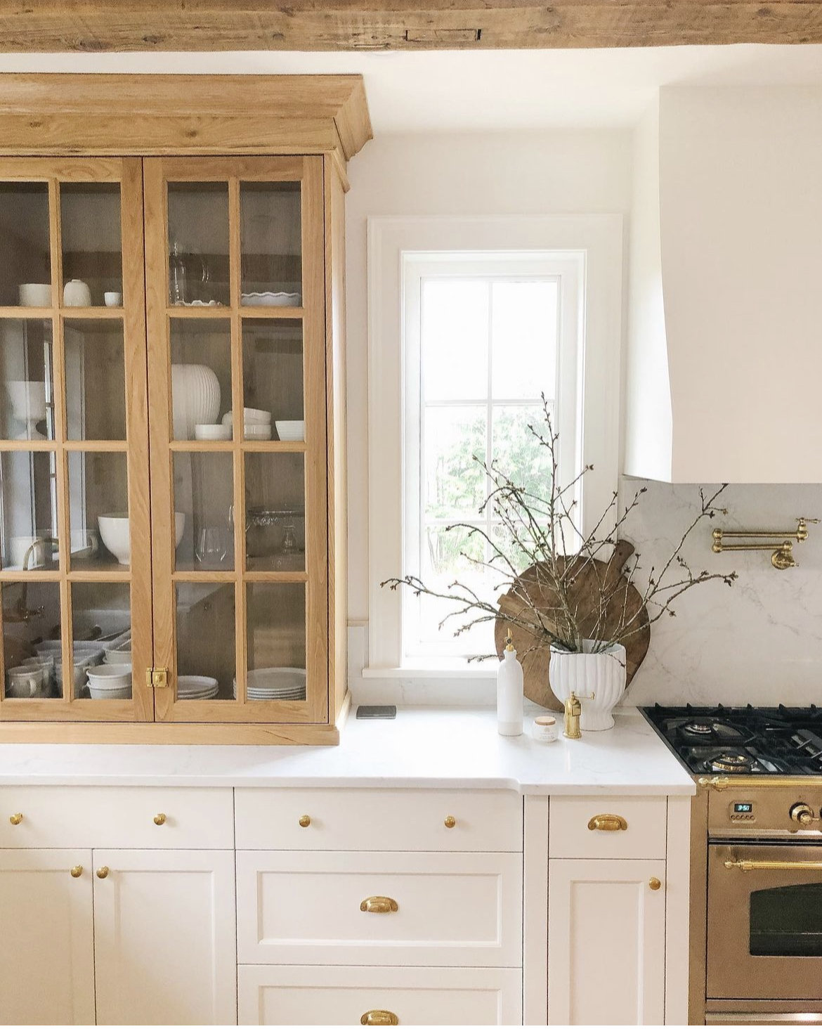 https://www.yesterhome.com/collections/the-classic-collection/products/classic-polished-brass-cupboard-handles